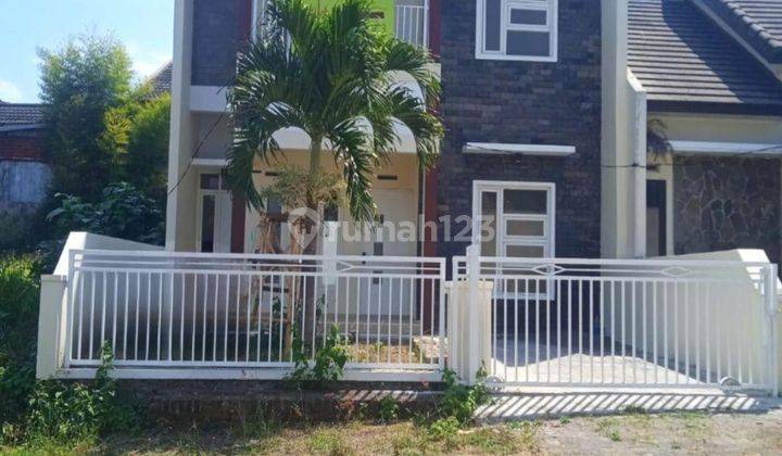 Rumah 2 Lantai Bagus di Jl. Taman Sengkaling , Malang 1