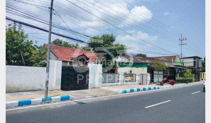 Rumah Semi Furnished SHM di Jl. KH Mansyur Purworejo, Pasuruan 1