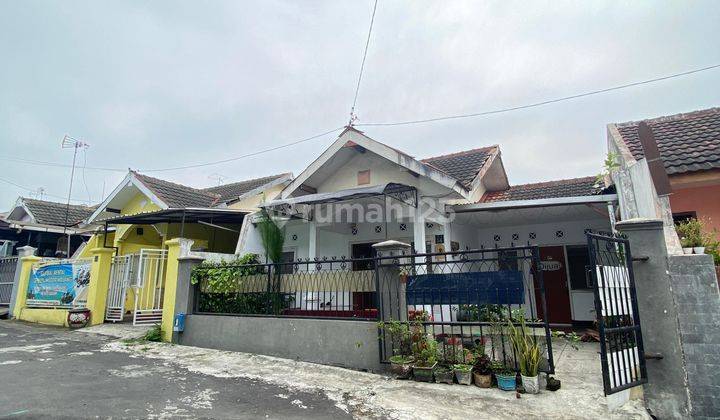 Rumah Bagus Unfurnished di Sulfat Agung, Malang 1