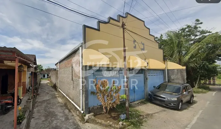 Good Shop 288 m2 Freehold Title Tukangan Terrace Village, Boyolali 1