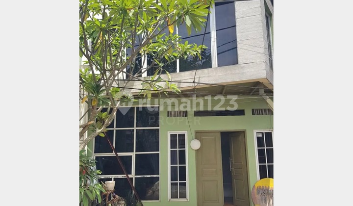 Selling Cluster House in Serpong City Paradise, South Tangerang (Negotiable) 1