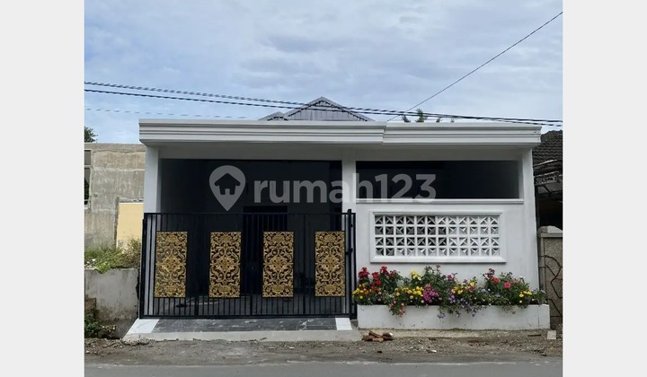 For Sale, House in Taman Tenera Indah Housing Complex, Deli Serdang, North Sumatra. For Sale, House in Taman Tenera Indah Housing Complex, Deli Serdang, North Sumatra.