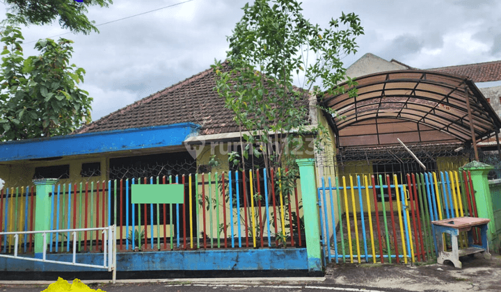 Dijual Rumah Bagus di Jl. Ontoseno, Malang 10