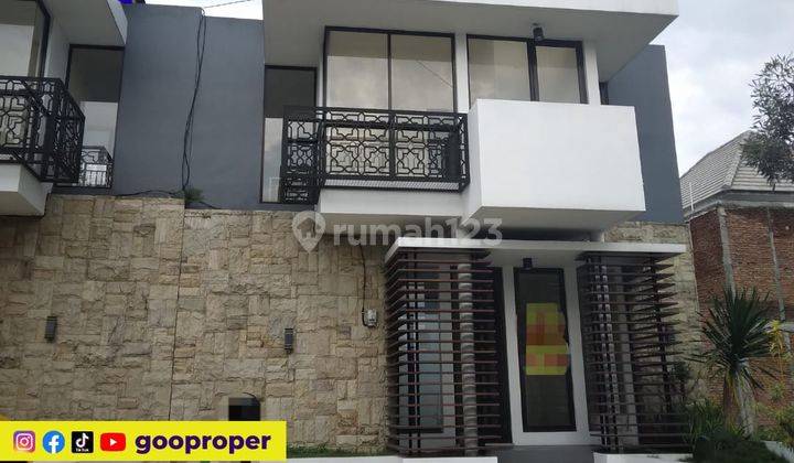 Dijual Rumah Bagus 2 Lantai di Adyna Residence Malang 1