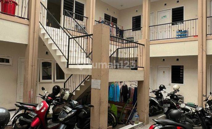 Jual Rukost 2 Lantai Semi Furnished di Jl. Terusan Cikampek,  2