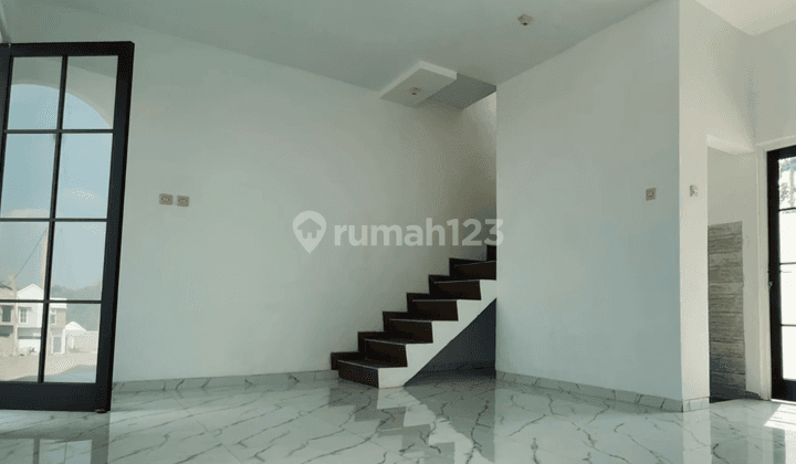 Rumah Minimalis Modern di Skyland Sekarpuro Malang 2