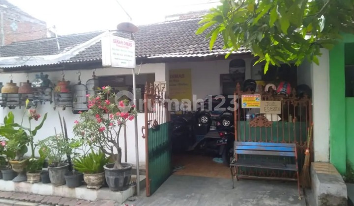 For Sale House in Pondok Benowo Area, Benowo District, Surabaya City 1