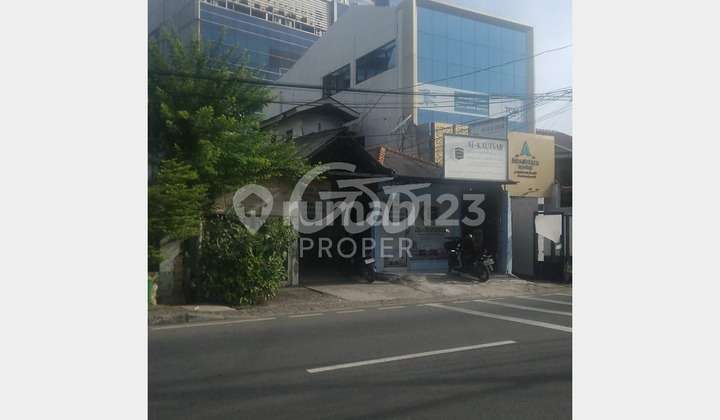 Jual Rumah Tua Hitung Tanah 300 m2 SHM di Jl. Utan Kayu Raya Matraman, Jakarta Timur 1