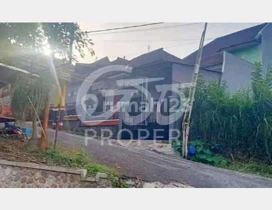 Ready-to-Occupy House near Predator Park, Jl. Purwantoro, Junrejo, Batu, East Java