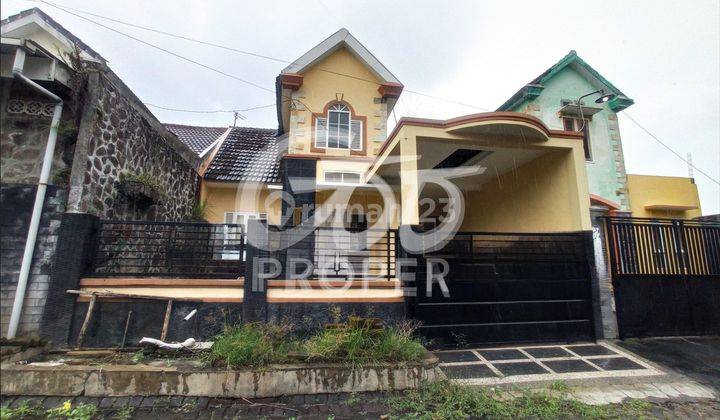 Rumah Bagus SHM di Jl. Villa Tidar Estate, Malang 1