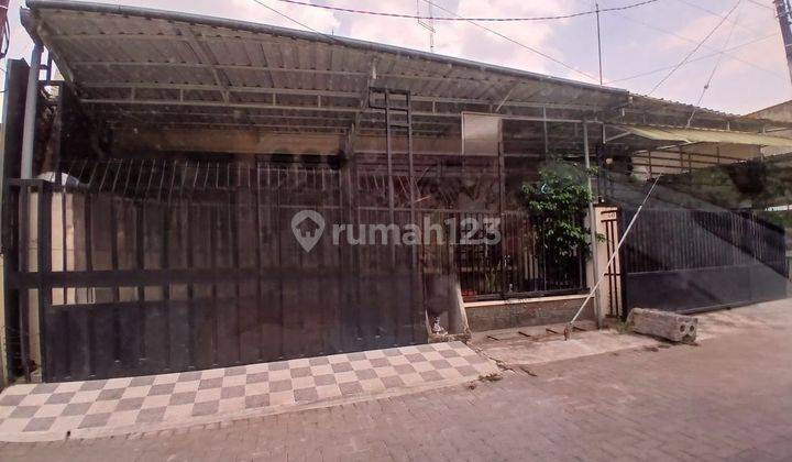 Dijual Rumah Luas Di Jl. Taman Borobudur, Malang 1