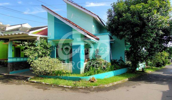 Rumah Hook Dijual di Tugu Mutiara Cilimus Kuningan Jakarta Barat 1
