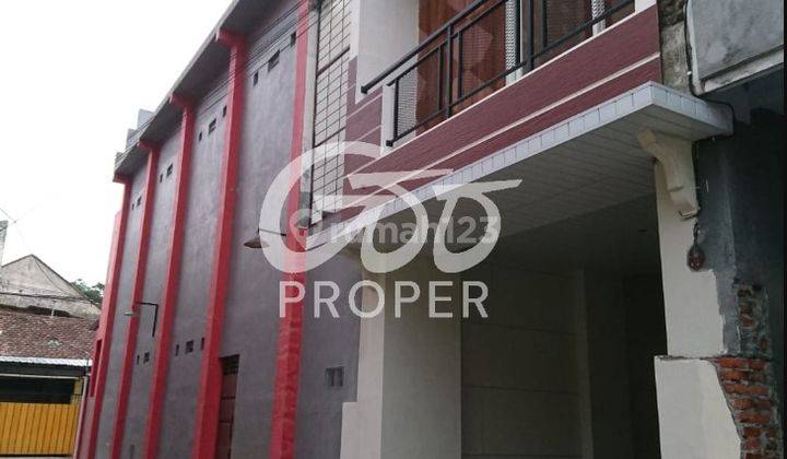 Rumah 3 Lantai Bagus Unfurnished SHM di Jl. Danau Ranau, Malang 1