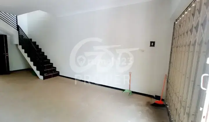 Ruko Bagus SHM 2 Lantai di Jl. Wisnuwardhana Kedungkandang, Malang