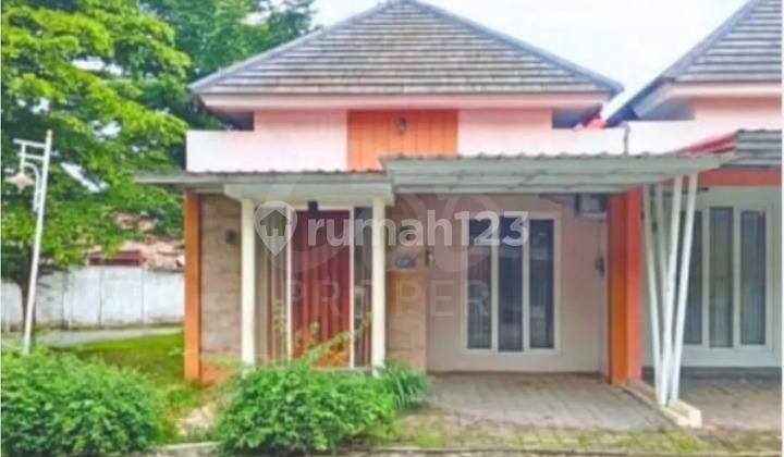 Selling Cluster House in The Eagle Hills Area, Tembalang Semarang