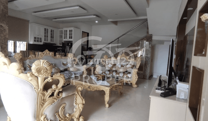 Rumah Kontrakan 3 Lantai Furnished SHM di Jl. Cilandak, Jakarta Selatan 2