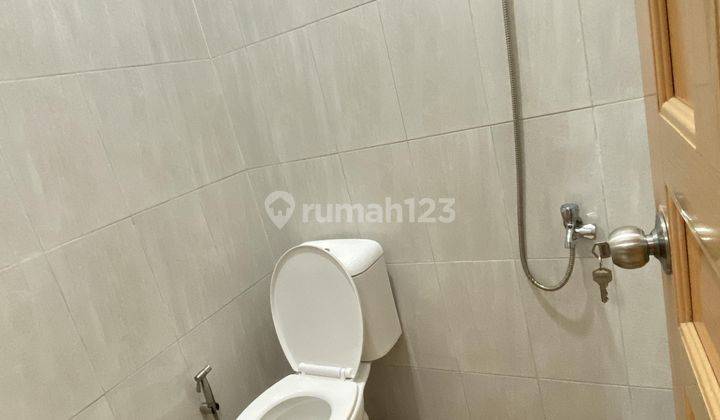 Rumah Modern Dijual di Perumahan Dukuh Zamrud Kota Bekasi 2