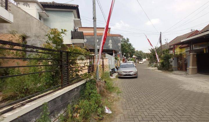 Rumah 2 Lantai di Perum Bajangratu Inside Dekat Terminal , Malang 2