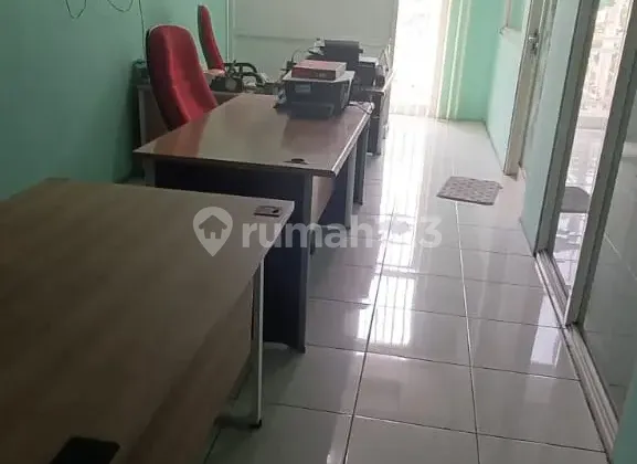 For Sale 3-Story Shop House SHM, Jl. Veteran, Gresik, East Java 2