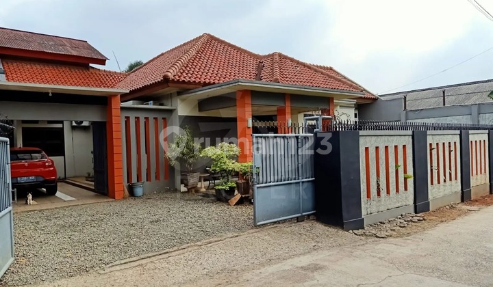 Selling a Comfortable House on Jl. Setia Jaticempaka, Pondok Gede, Bekasi