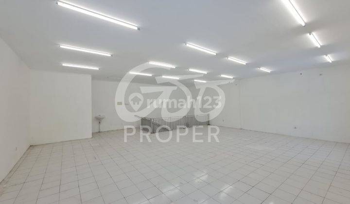 Sewa Ruko Strategis 220 m2 HGB di Wonokromo, Surabaya 2