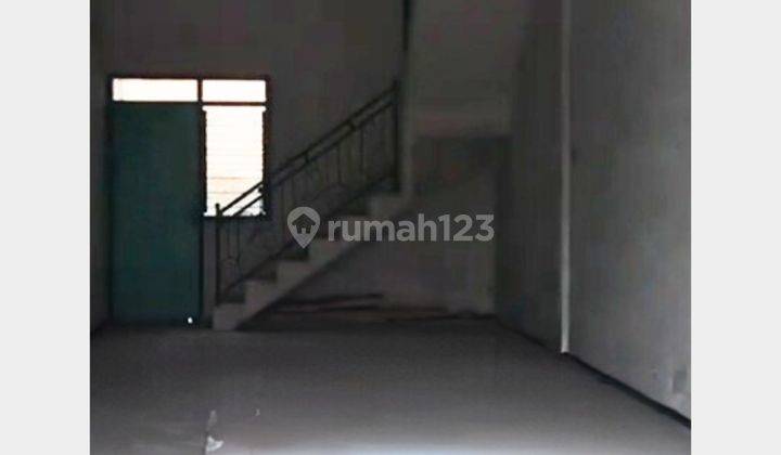 Sewa Ruko Tengah Kota 116 m2 SHM di Jl. Ciliwung Blimbing, Malang 2