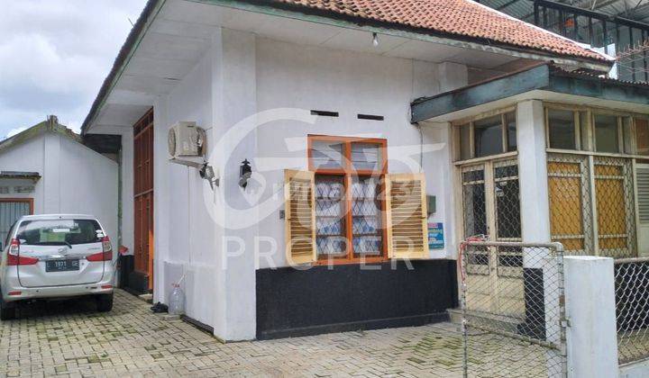 Rumah Tengah Kota Unfurnished HGB di Klojen, Malang Kota