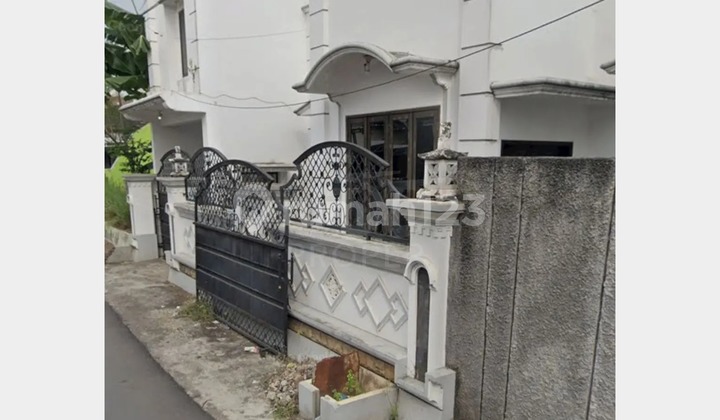 Jual Rumah Nyaman di Jl. Kahuripan Sumbersari Jember Jawa Timur