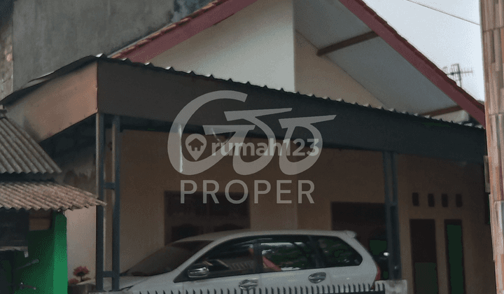 Rumah 2 Lantai Semi Furnished SHM di Kampung Pondok Gg. Masjid Darussalam, Depok 1