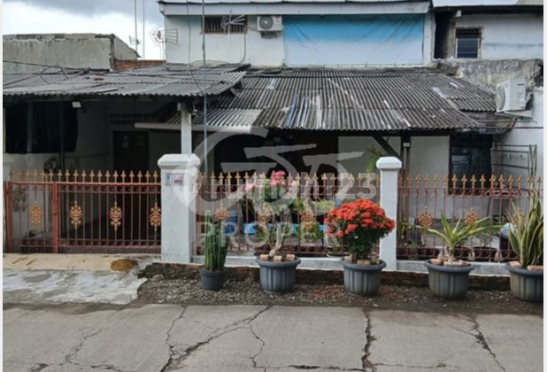 Rumah Jual Semi Furnished SHM di Bekasi Selatan, Bekasi Rumah Jual Semi Furnished SHM di Bekasi Selatan, Bekasi