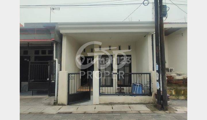 Rumah Minimalis Dekat Pakuwon Trade Center SHM di Jl. Benowo Pakal, Surabaya