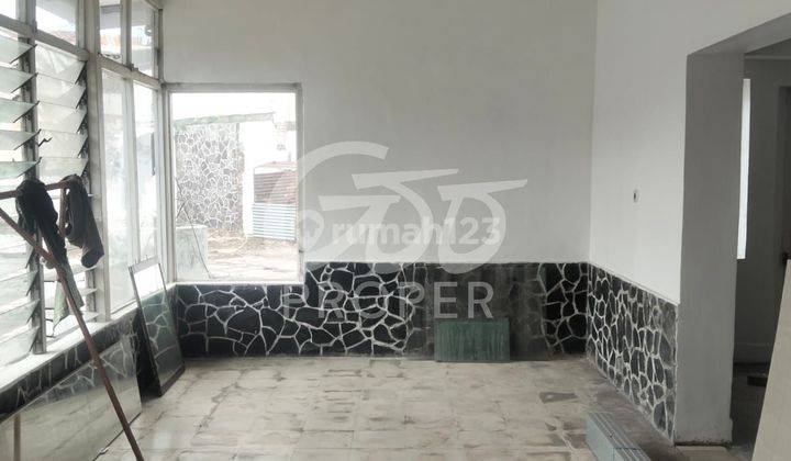 Rumah Dijual di Jl Raya Darmo Surabaya 2