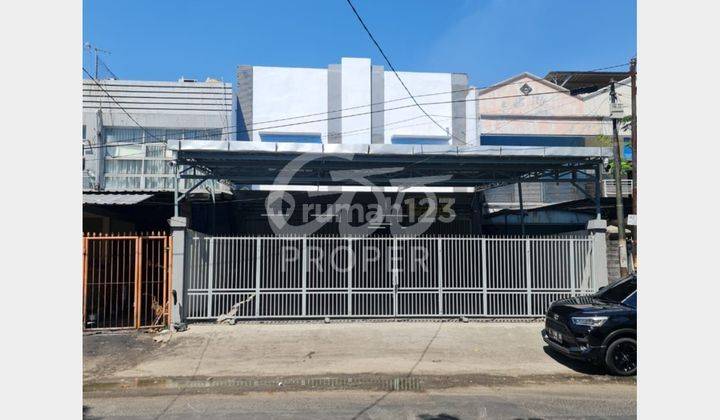 Sewa Ruko Strategis 220 m2 HGB di Wonokromo, Surabaya 1