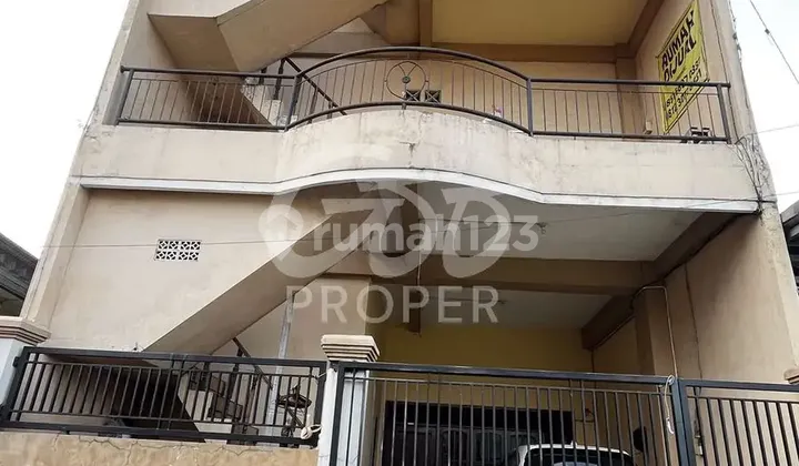 Dijual Murah Rumah 3 Lantai (Bisa untuk Rukost) di Betro Sidoarjo Jawa Timur 2