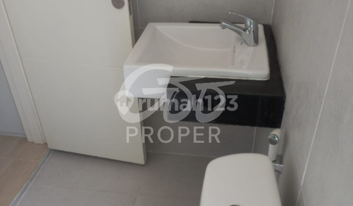 Jual Rumah Minimalis 2 Lantai Citraland Pakal Surabaya 2