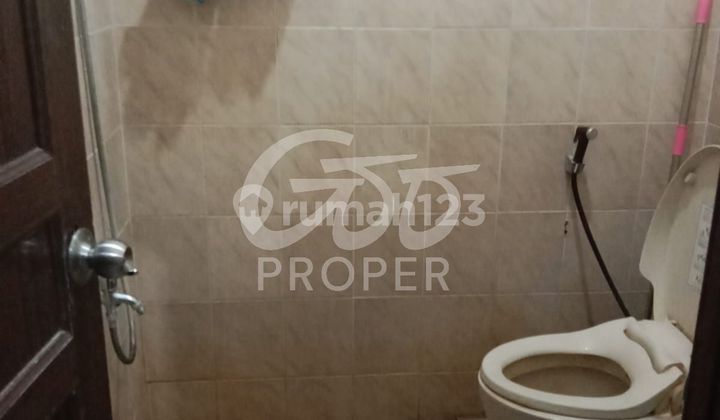 Semi-Furnished House in the City Center with SHM in Cibodas, Tangerang 2