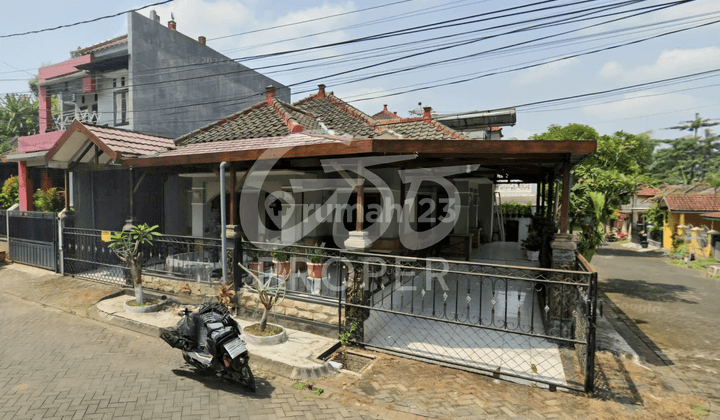 Rumah Semi Furnished SHM di Tirtasari Residence Kebonsari, Malang 1