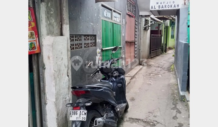 For Sale Ready-to-Occupy House at Jl. Dr. Djundjunan, Sukajadi District, Bandung, West Java