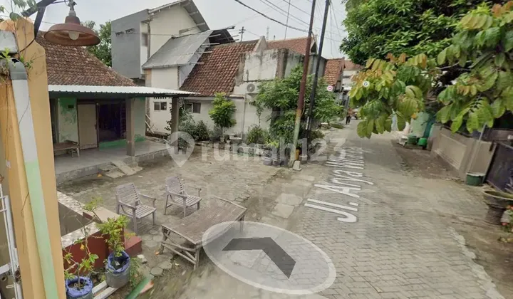 Jual Rumah Nyaman di Jl. Arya Wiraraja Jombang Jawa Timur 2