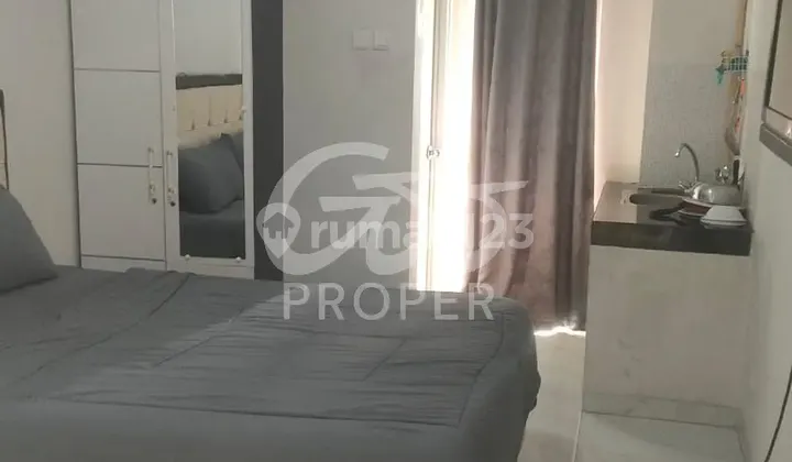 Jual Unit Apartment Semi Furnished di Green Lake View Depok Jawa Barat Jual Unit Apartment Semi Furnished di Green Lake View Depok Jawa Barat