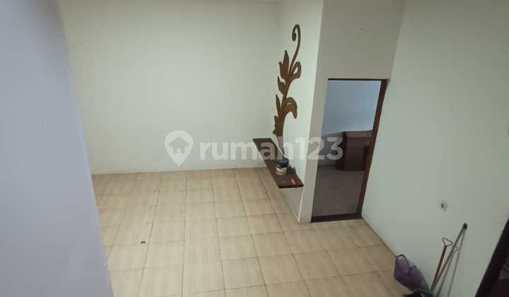 Nice Semi Furnished Rental House Near Kanjuruhan University, Sukun, Malang