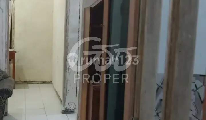 1-Storey House with Freehold Title on Teratai Street, Junrejo, Batu, Flood-Free 2