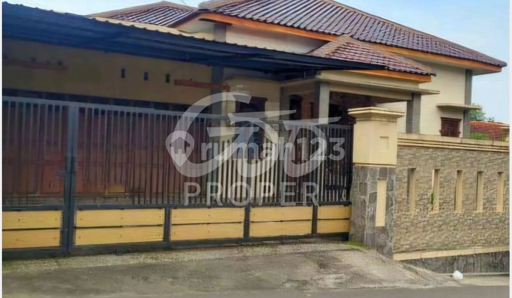 Sell Ready-to-Live House on Jl. Mgr Sugiyopranoto, Ambarawa Area, Semarang, Central Java