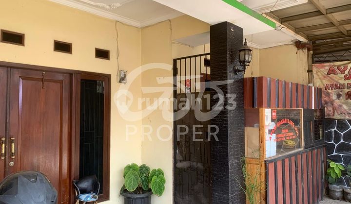 Semi-Furnished Comfortable House with SHM in Beji, Depok 2