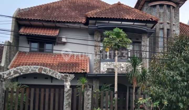 Rumah Bagus Unfurnished SHM Bundaran Blimbing Indah Araya, Malang