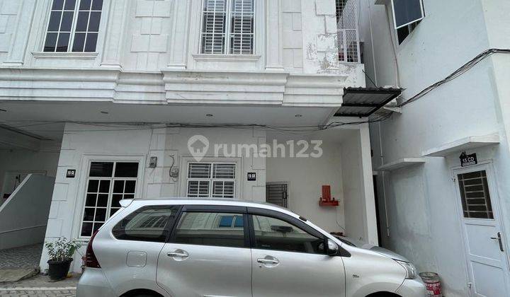 rumah 2 lantai lebar 5 meter dalam komplek Furnished Jalan Seser Tempuling Medan Krakatau Pancing 2