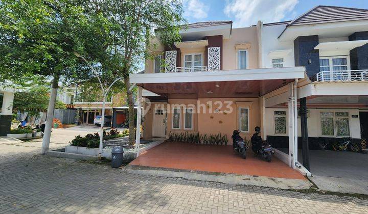 Rumah Villa Full Furnish Daerah Gatsu Manhattan Medan Cantik 1