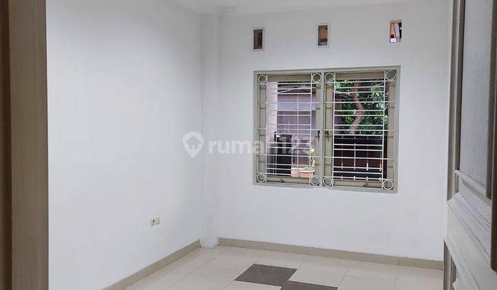 Rumah Sewa Bagus & terawat dalam cluster di Cipinang, Jakarta Timur 11