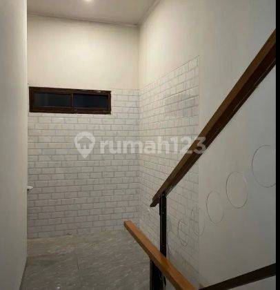 Rumah Sewa Bagus di lokasi Strategis  9
