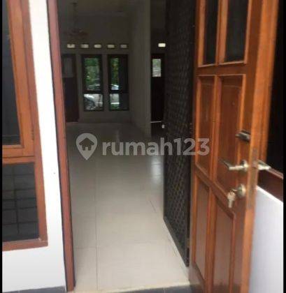 Rumah Sewa Townhouse Nyaman di Selatan Jakarta 3